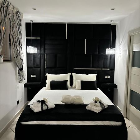 Dea Maison Parthenope نابولي المظهر الخارجي الصورة