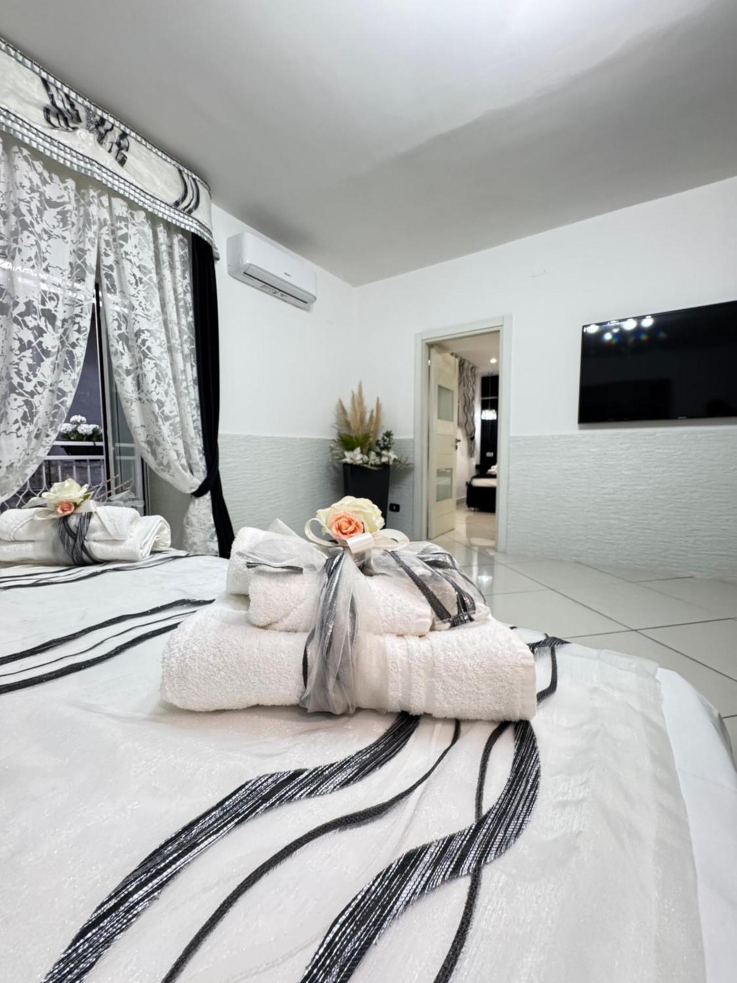 Dea Maison Parthenope نابولي المظهر الخارجي الصورة